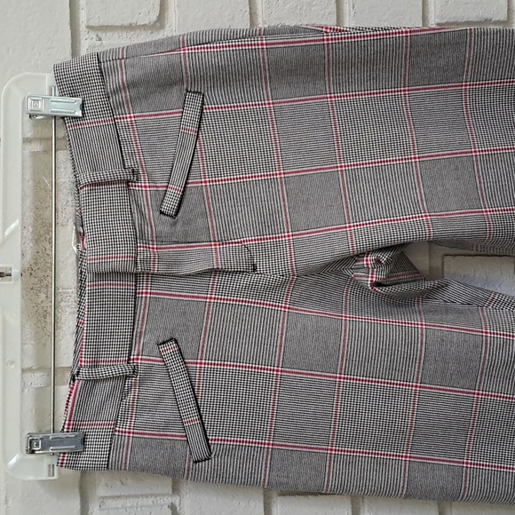 Curvy Signature Skinny Ankle Black/Red W/Pockets Pants. Size 4 NWOT - Picture 2 of 13